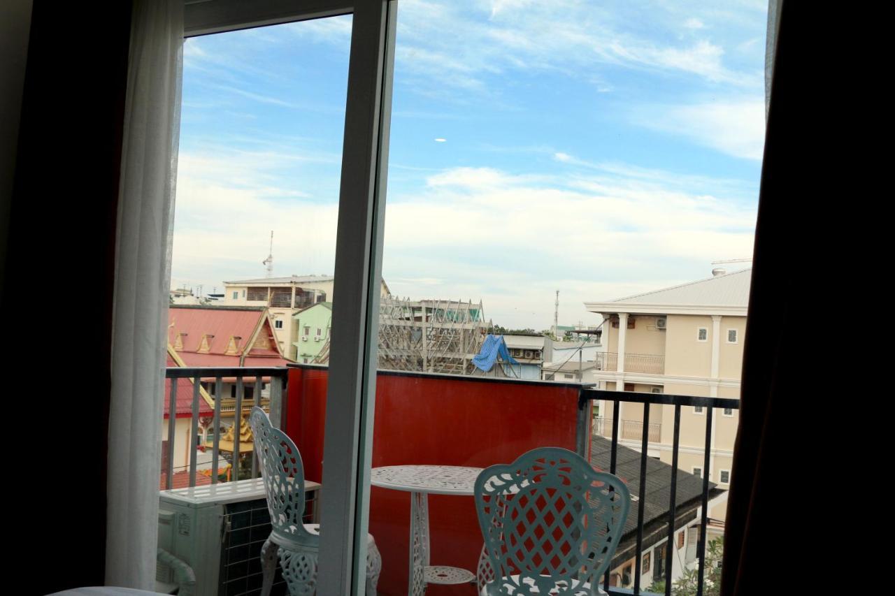 Champion Boutique Hotel Vientiane Exterior photo