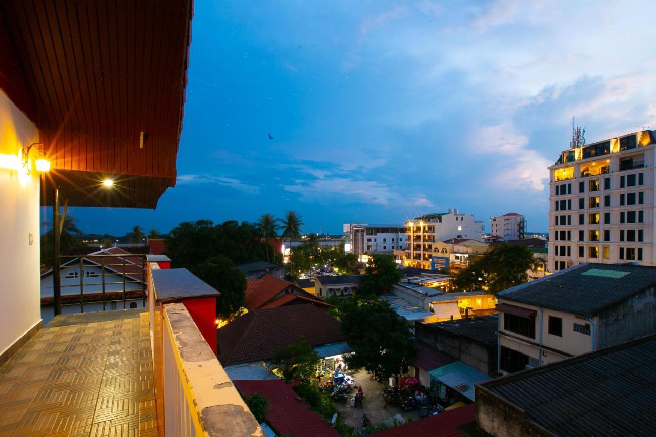 Champion Boutique Hotel Vientiane Exterior photo