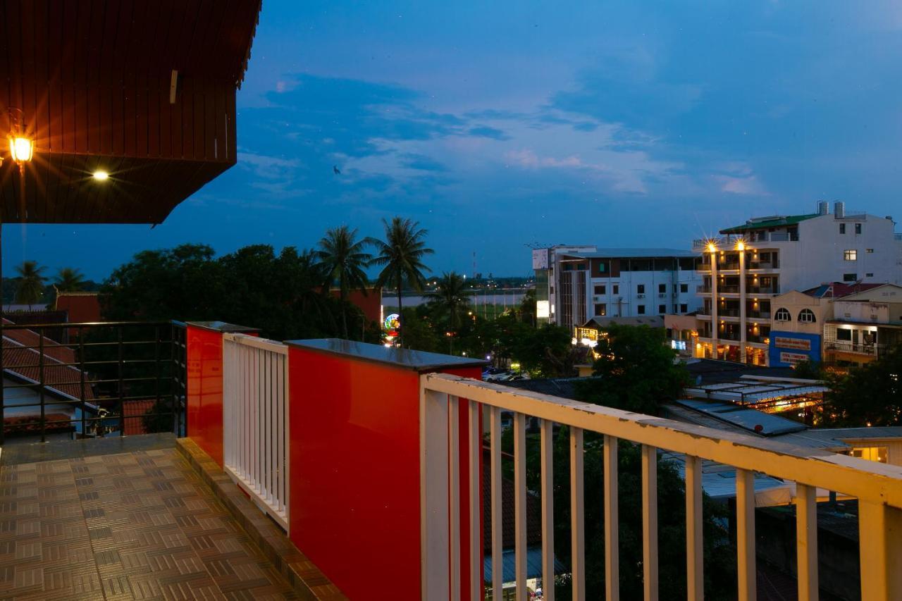 Champion Boutique Hotel Vientiane Exterior photo