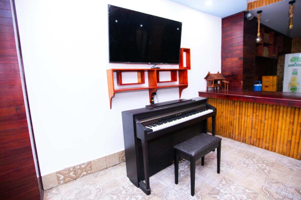 Champion Boutique Hotel Vientiane Exterior photo